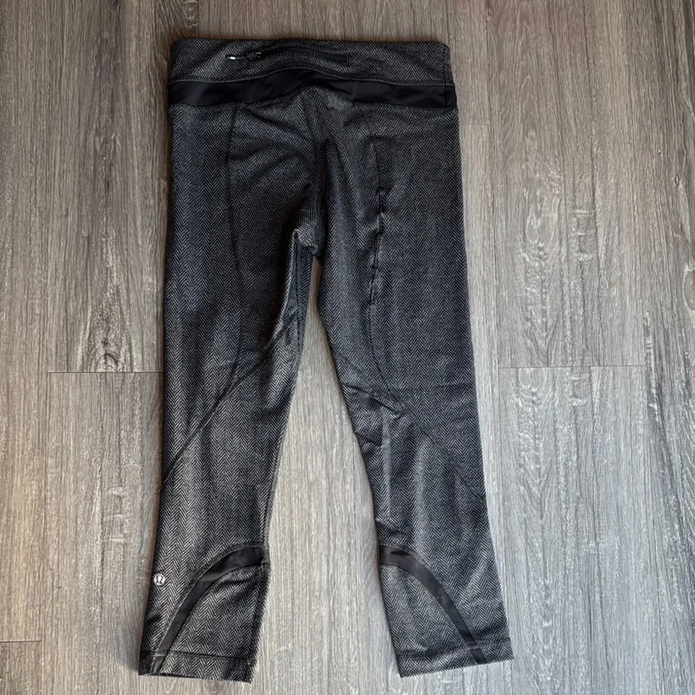 Lululemon Athletica Black Capris - Picture 2 of 5